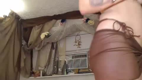 Snapshot of ursecretaddiction chatting on 10-04-25, 02:53 Maxi Mills . My Orgasm is in your hands Private is Open online show from 10-04-25, 02:53