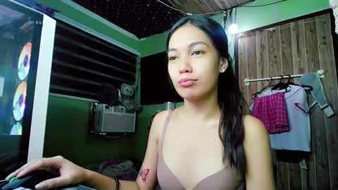 Snapshot of ursexymayhem1 chatting on 12-15-25, 03:33 Ursexymayhem online show from 12-15-25, 03:33