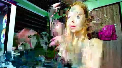 Snapshot of ursexymayhem1 chatting on 02-15-26, 11:01 Ursexymayhem online show from 02-15-26, 11:01