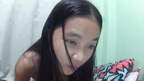 Snapshot of urskinnygirl4u18 chatting on 03-07-25, 04:24 Urskinnygirl4u18 - ROSE ROOM online show from 03-07-25, 04:24