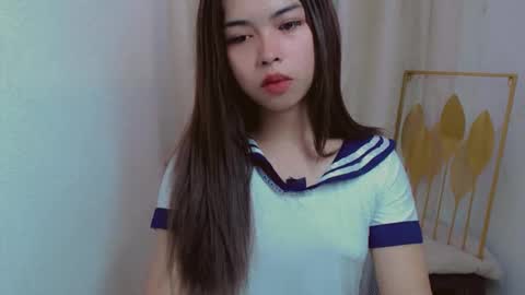 Snapshot of urslutty_jasmine chatting on 05-19-26, 02:40 jasmine online show from 05-19-26, 02:40