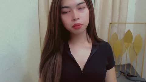 Snapshot of urslutty_jasmine chatting on 05-28-26, 01:58 jasmine online show from 05-28-26, 01:58