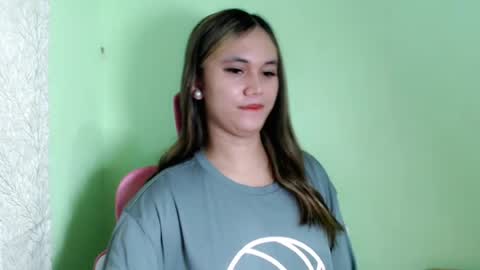 Snapshot of ursweet_athisa18 chatting on 07-23-26, 09:24 Athisa online show from 07-23-26, 09:24