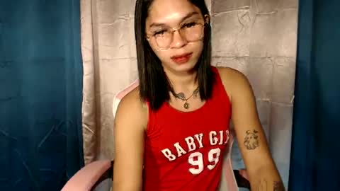 ursweet_zeviixx online show from 01-22-25, 06:20