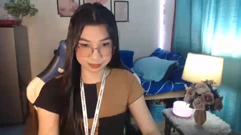 Snapshot of urwetasianprincessxx chatting on 01-08-25, 10:26 Ashley Kate Mateo Gray online show from 01-08-25, 10:26