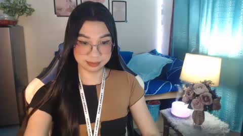 Snapshot of urwetasianprincessxx chatting on 01-09-25, 10:52 Ashley Kate Mateo Gray online show from 01-09-25, 10:52