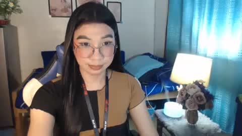 Snapshot of urwetasianprincessxx chatting on 01-23-25, 12:30 Ashley Kate Mateo Gray online show from 01-23-25, 12:30