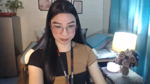Snapshot of urwetasianprincessxx chatting on 02-12-25, 05:58 Ashley Kate Mateo Gray online show from 02-12-25, 05:58