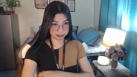 Snapshot of urwetasianprincessxx chatting on 02-13-25, 08:06 Ashley Kate Mateo Gray online show from 02-13-25, 08:06