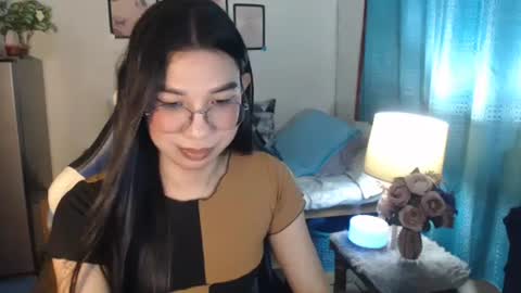 Snapshot of urwetasianprincessxx chatting on 03-08-25, 02:30 Ashley Kate Mateo Gray online show from 03-08-25, 02:30