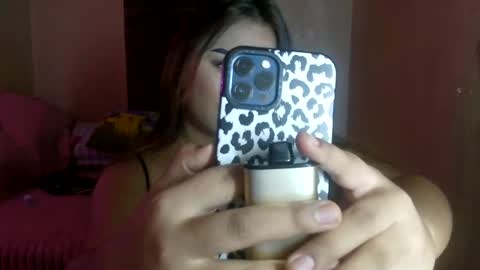 Snapshot of urwifematerial69_ chatting on 05-19-26, 11:49 Bella Miles Olivia online show from 05-19-26, 11:49