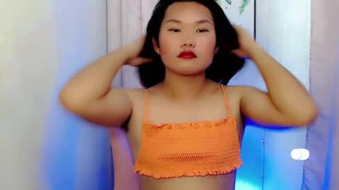 Snapshot of urwildpinayxxx chatting on 12-11-24, 11:51 melody online show from 12-11-24, 11:51