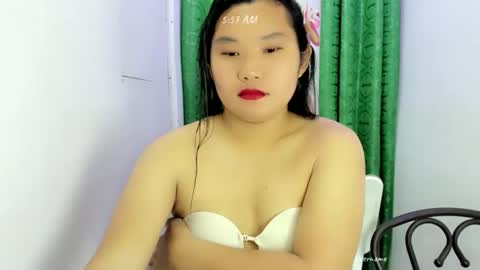 Snapshot of urwildpinayxxx chatting on 10-05-25, 09:56 melody online show from 10-05-25, 09:56