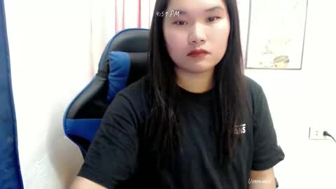 Snapshot of urwildpinayxxx chatting on 10-27-25, 08:51 melody online show from 10-27-25, 08:51