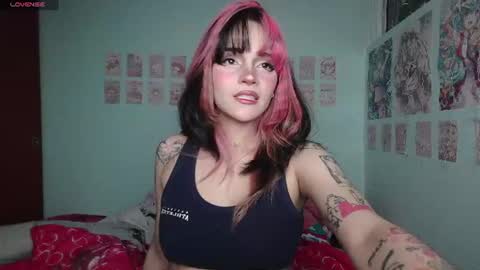 uryukim_ online show from 06-10-26, 04:56