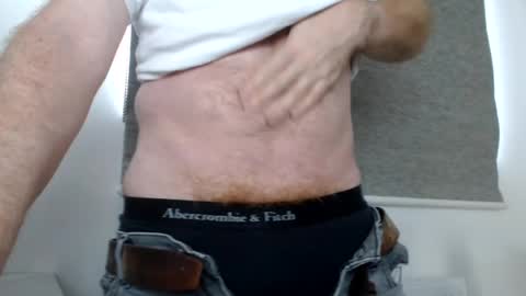 Snapshot of us5030 chatting on 07-31-26, 01:32 US5030 online show from 07-31-26, 01:32