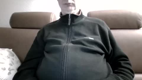 Snapshot of use2020 chatting on 10-18-25, 07:47 use2020 online show from 10-18-25, 07:47