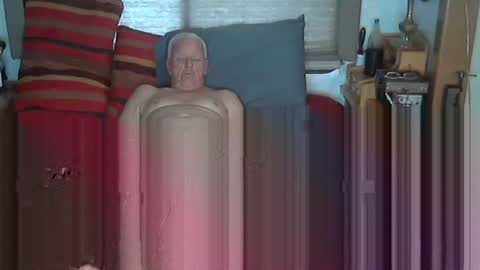 usednotbroken1 online show from 10-27-25, 02:21