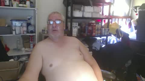 Snapshot of usgoober chatting on 12-02-24, 03:25 Eric online show from 12-02-24, 03:25