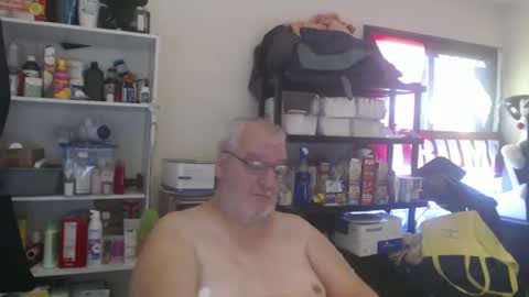 Snapshot of usgoober chatting on 12-06-24, 02:49 Eric online show from 12-06-24, 02:49