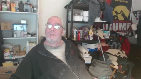 Snapshot of usgoober chatting on 12-26-24, 02:12 Eric online show from 12-26-24, 02:12