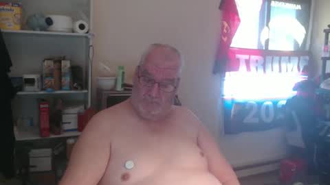 Snapshot of usgoober chatting on 01-13-25, 03:36 Eric online show from 01-13-25, 03:36
