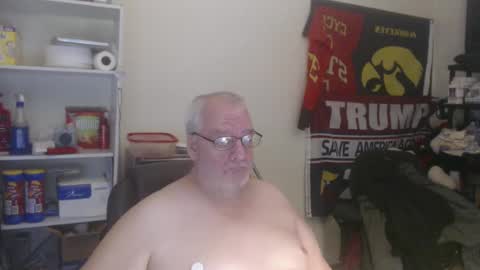Snapshot of usgoober chatting on 02-03-25, 02:36 Eric online show from 02-03-25, 02:36