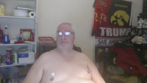 Snapshot of usgoober chatting on 02-04-25, 01:56 Eric online show from 02-04-25, 01:56