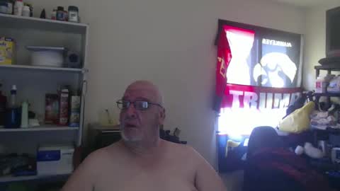 Snapshot of usgoober chatting on 02-12-25, 03:16 Eric online show from 02-12-25, 03:16