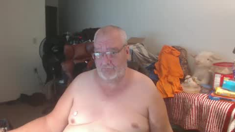 Snapshot of usgoober chatting on 10-03-25, 04:20 Eric online show from 10-03-25, 04:20