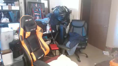 Snapshot of usgoober chatting on 04-28-26, 02:44 Eric online show from 04-28-26, 02:44