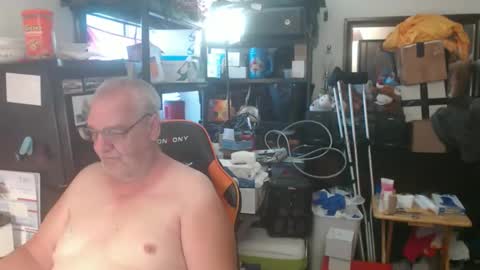 Snapshot of usgoober chatting on 06-03-26, 11:35 Eric online show from 06-03-26, 11:35
