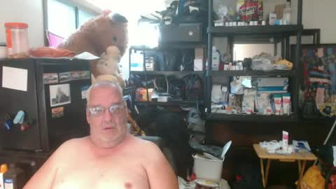 Snapshot of usgoober chatting on 06-26-26, 11:58 Eric online show from 06-26-26, 11:58