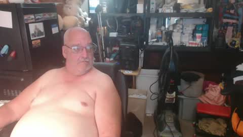 Snapshot of usgoober chatting on 07-07-26, 02:14 Eric online show from 07-07-26, 02:14