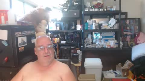 Snapshot of usgoober chatting on 07-18-26, 12:09 Eric online show from 07-18-26, 12:09