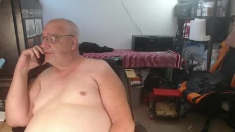 Snapshot of usgoober chatting on 07-20-26, 12:18 Eric online show from 07-20-26, 12:18