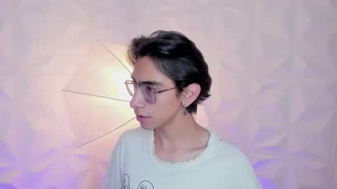 UYUKIE online show from 03-17-26, 01:43