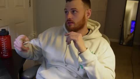 Snapshot of v_for_veng chatting on 11-13-25, 04:33 v_for_veng online show from 11-13-25, 04:33