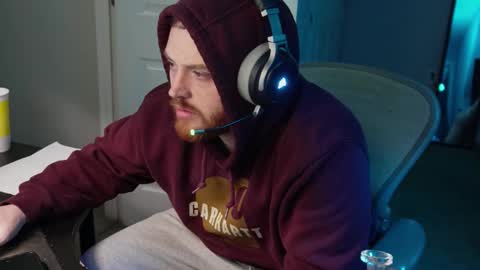 Snapshot of v_for_veng chatting on 11-19-25, 04:23 v_for_veng online show from 11-19-25, 04:23