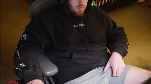 Snapshot of v_for_veng chatting on 03-03-26, 01:45 v_for_veng online show from 03-03-26, 01:45