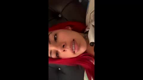 Snapshot of vaalen_ chatting on 09-13-25, 03:12 valentina online show from 09-13-25, 03:12