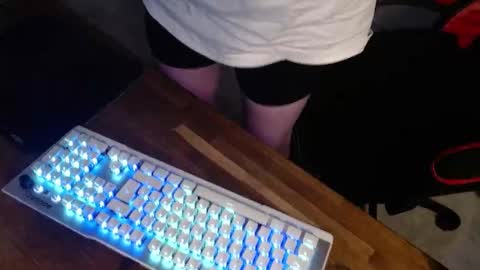 Snapshot of vacation__ chatting on 11-11-25, 03:45 vacation__ online show from 11-11-25, 03:45