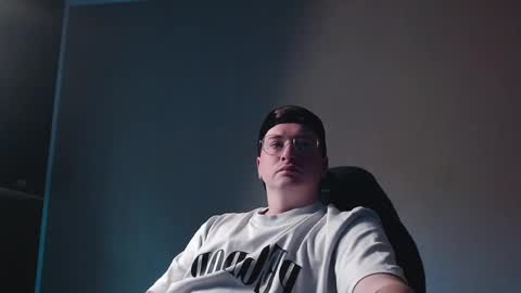 Snapshot of vacation__ chatting on 05-04-26, 03:30 vacation__ online show from 05-04-26, 03:30