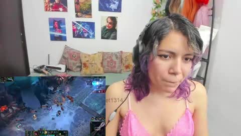 Vaiolet1314 online show from 05-28-26, 02:42