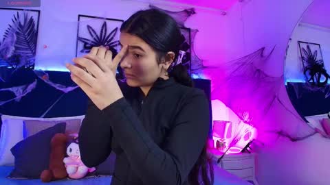 Tifanny  online show from 10-27-25, 08:02