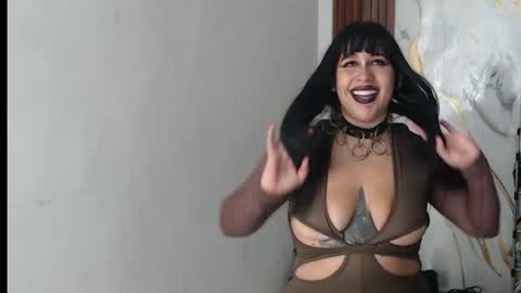 valen_ross7 online show from 06-11-26, 05:44
