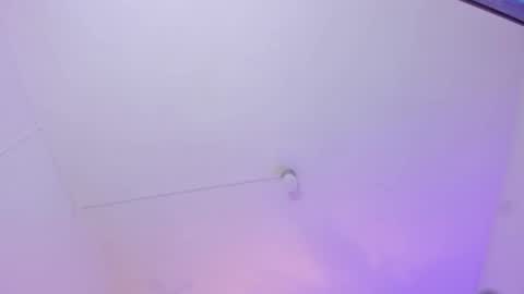 Snapshot of valenn__smith chatting on 01-25-25, 04:03 Valentina online show from 01-25-25, 04:03