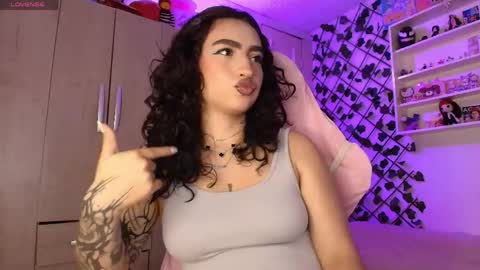 Snapshot of valenor_ chatting on 06-03-26, 03:09 valentina online show from 06-03-26, 03:09