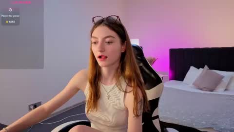 Snapshot of valenora1 chatting on 07-16-26, 12:11 Nora online show from 07-16-26, 12:11