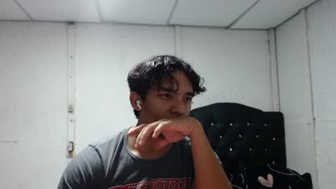 Valenor online show from 07-15-26, 04:18